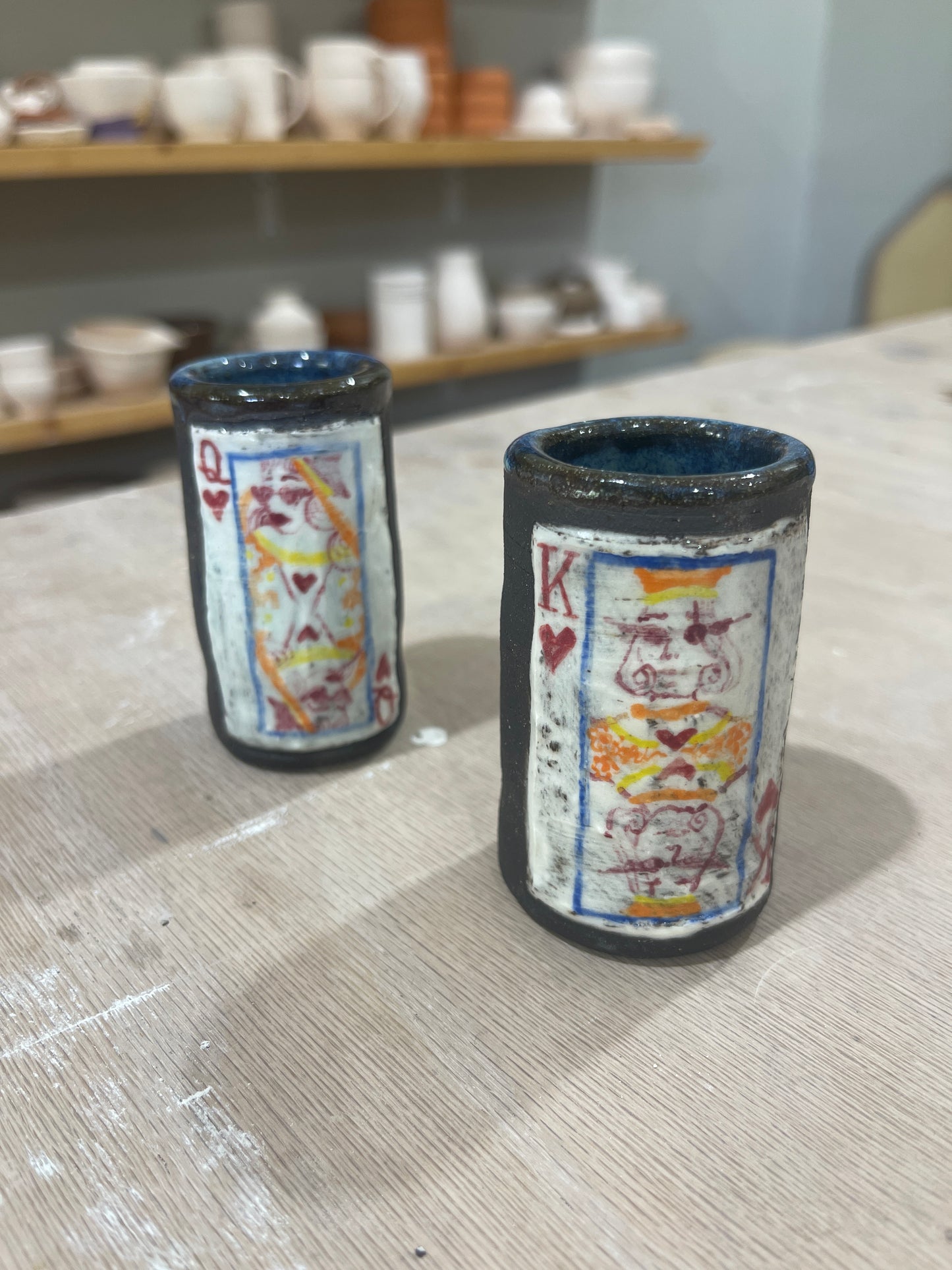 KING AND QUEEN FLOWER VASE/SHOT GLASS SET
