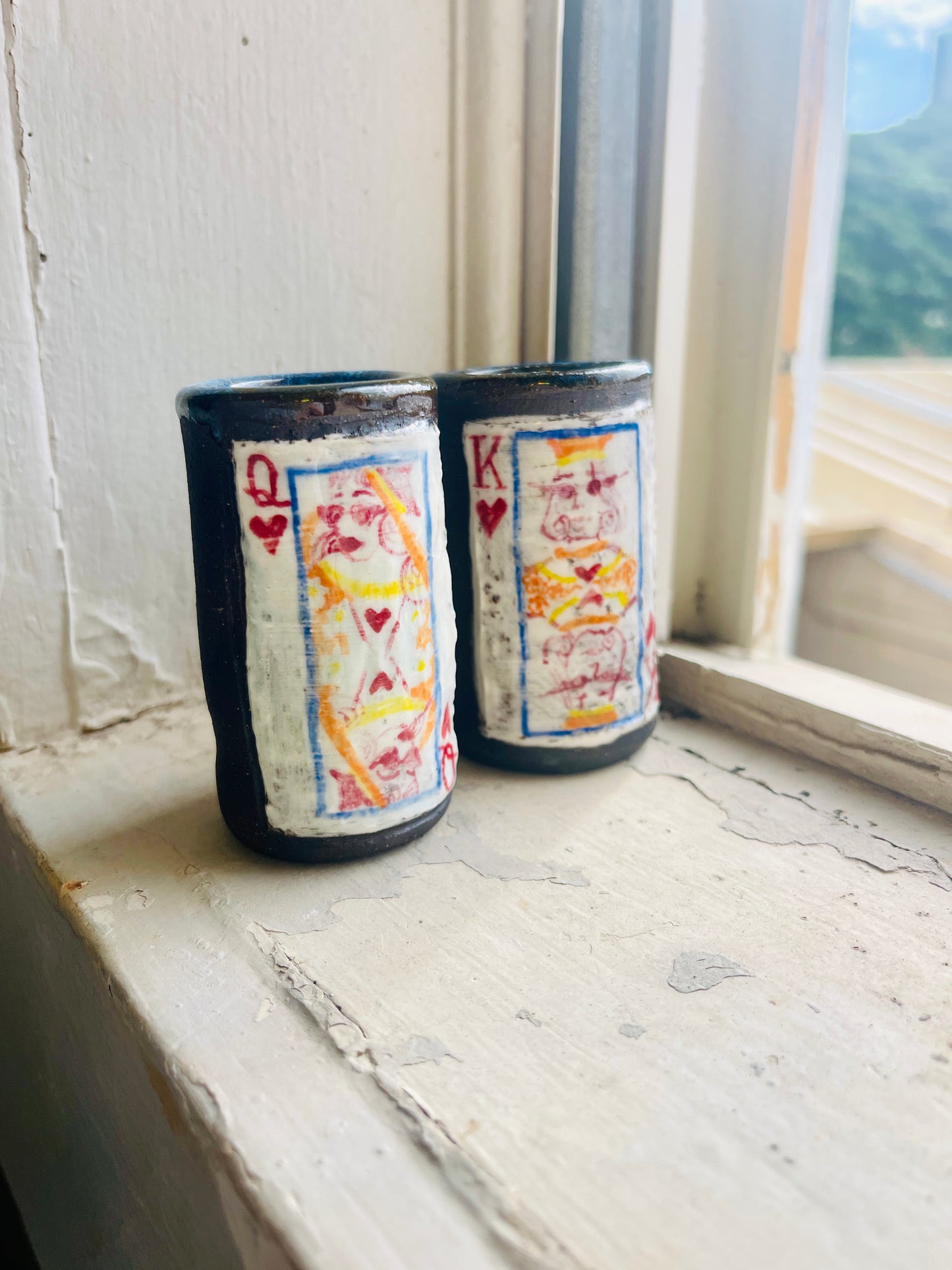 KING AND QUEEN FLOWER VASE/SHOT GLASS SET